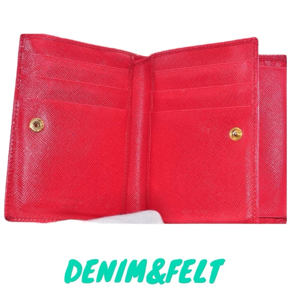 ♥️♥️PRADA Red Saffiano Leather Logo Plate Bi-Fold Wallet | PRELOVED ♥️♥️ - Picture 9 of 12
